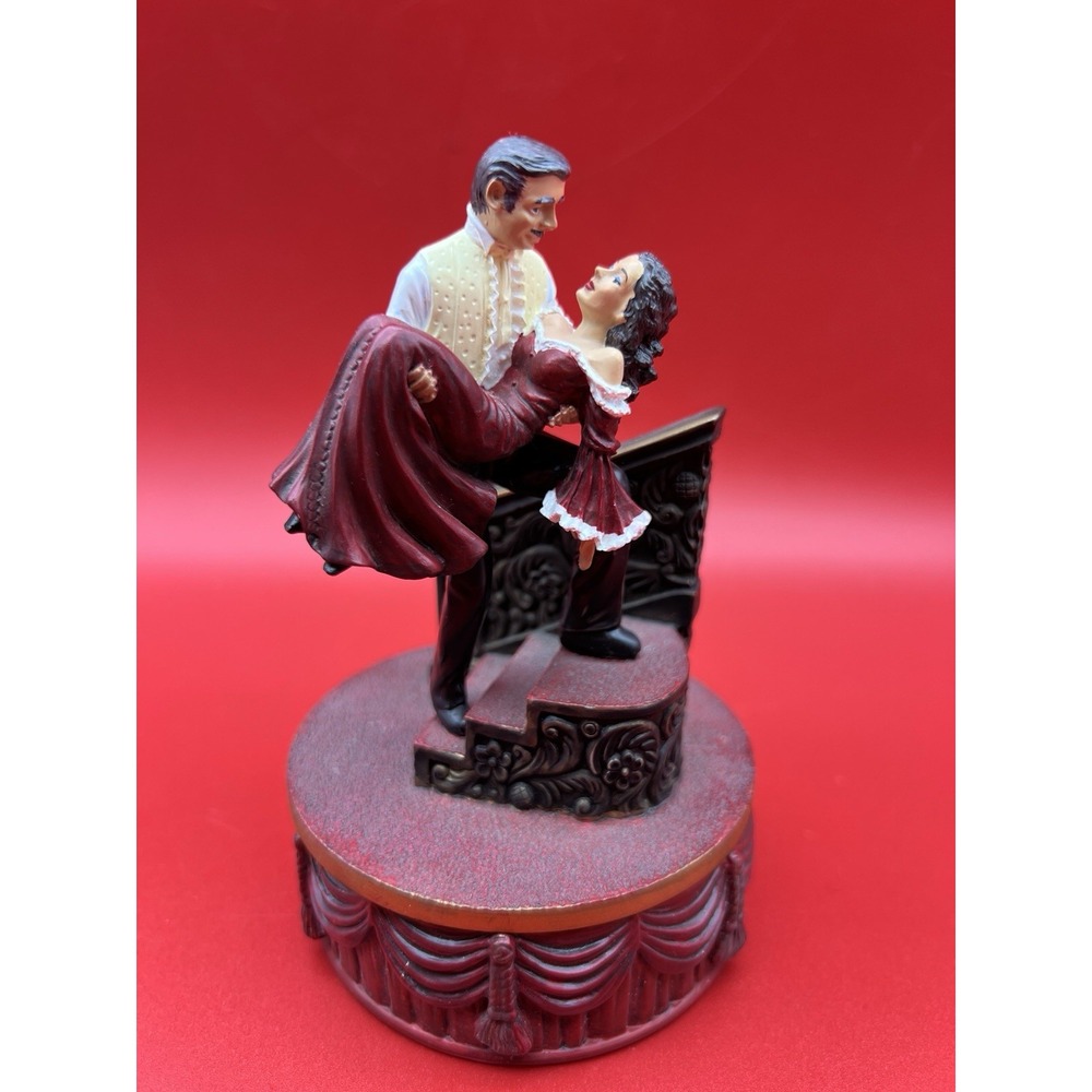 Vintage The Legendary Love Of Rhett & Scarlett Music Box Gone w The Wind 5.25"